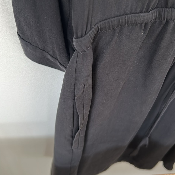 Babaton Silk Black V-Neck Dress - Picture 7 of 8